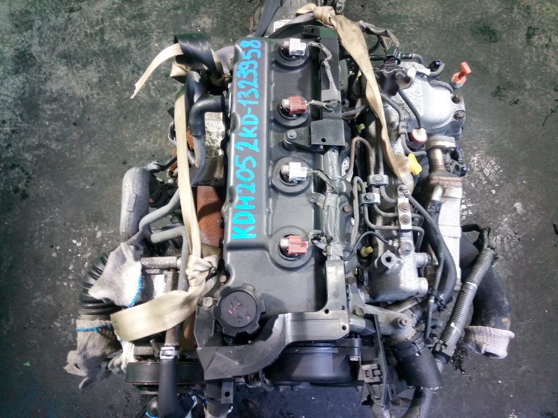 Двигатель Toyota Hiace KDH205 2KD-FTV (б/у)