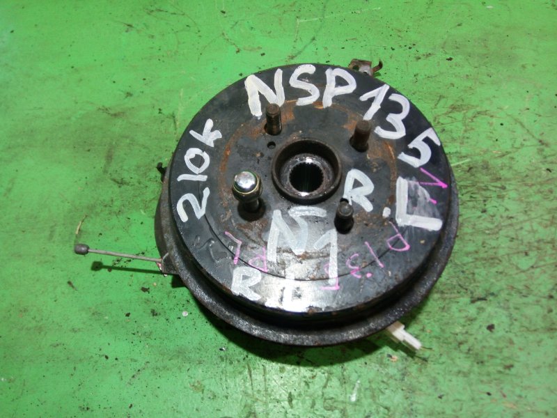 Ступица Toyota Vitz NSP135 задняя левая (б/у) №1