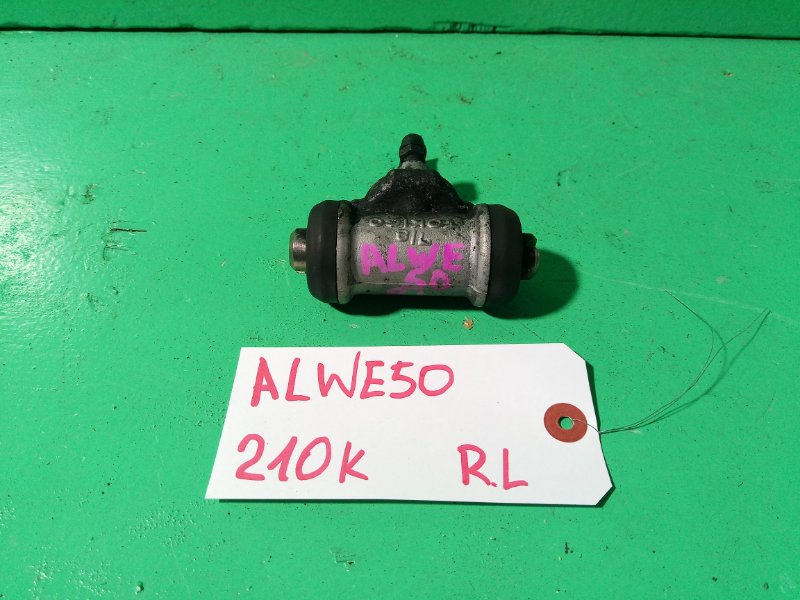 Тормозной цилиндр Nissan Elgrand ALWE50 задний левый (б/у)
