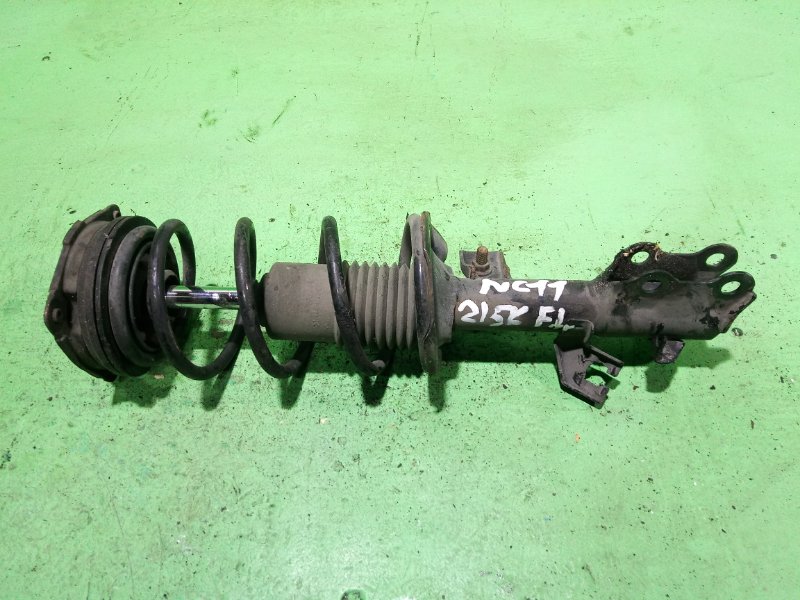 Стойка Nissan Tiida NC11 передняя левая (б/у)