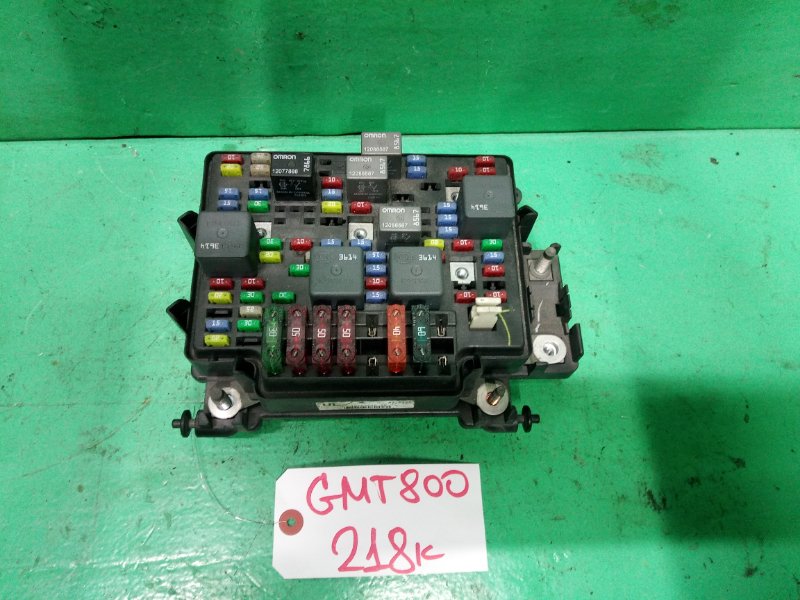 Коробка предохранителей Chevrolet Suburban GMT800 (б/у)