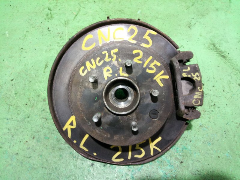 Ступица Nissan Serena CNC25 задняя левая (б/у)