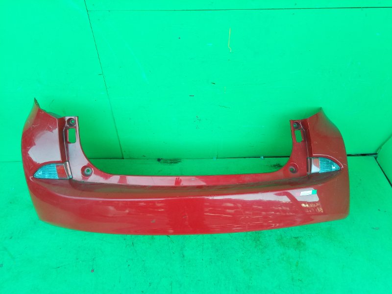 Бампер Toyota Ractis NCP125 задний (б/у)