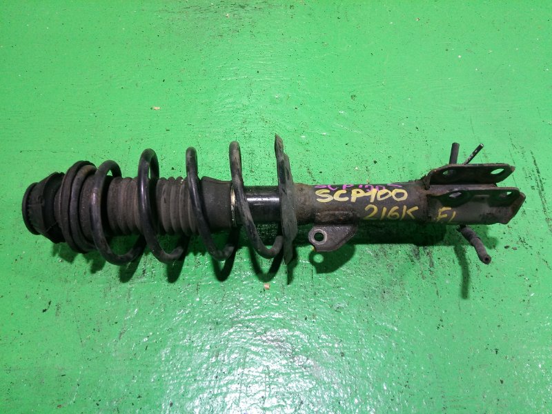 Стойка Toyota Ractis SCP100 передняя левая (б/у)