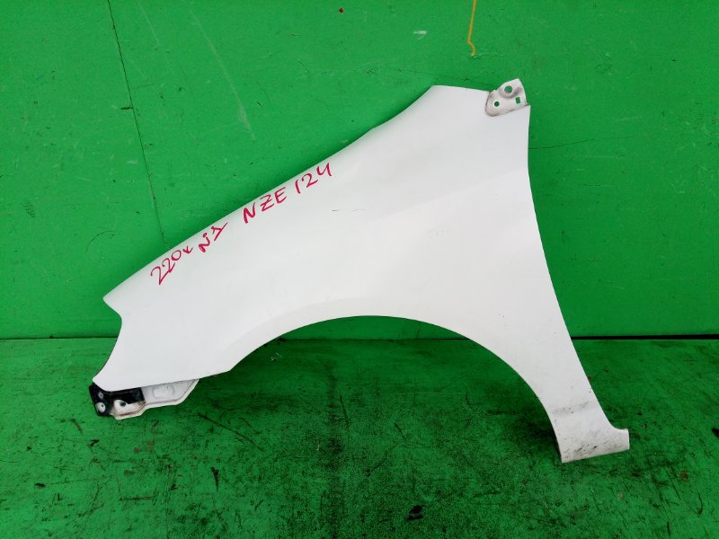 Крыло Toyota Corolla Fielder NZE124 переднее левое (б/у) #1