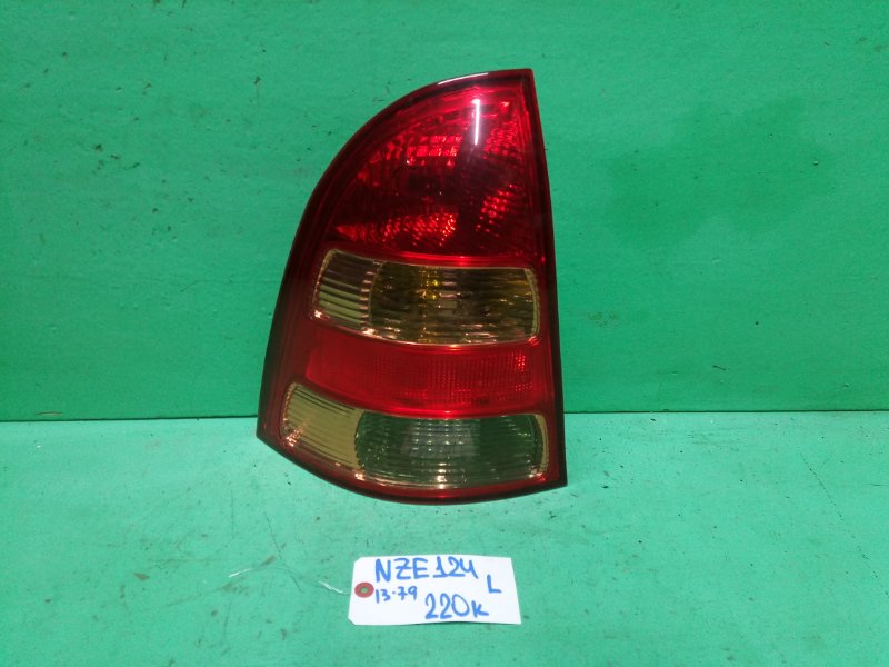 Стоп-сигнал Toyota Corolla Fielder NZE124 задний левый (б/у)