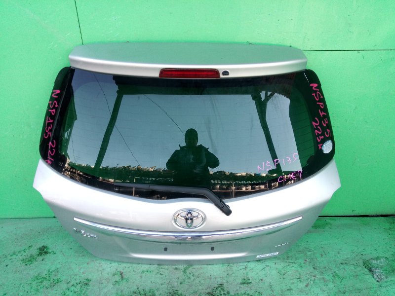 Дверь задняя Toyota Vitz NSP135 задняя (б/у)