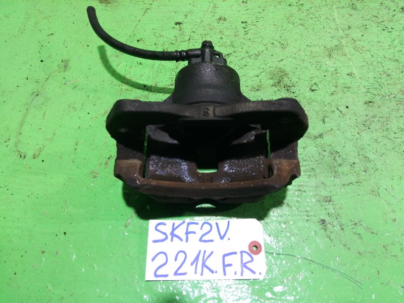Суппорт Mazda Bongo SKF2V передний правый (б/у)