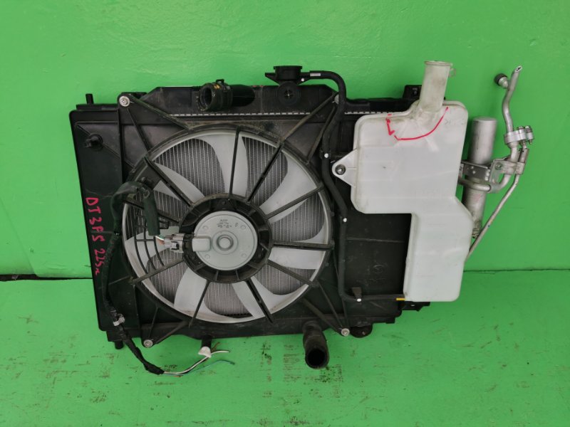 Радиатор основной Mazda Demio DJ3FS P3 (б/у)