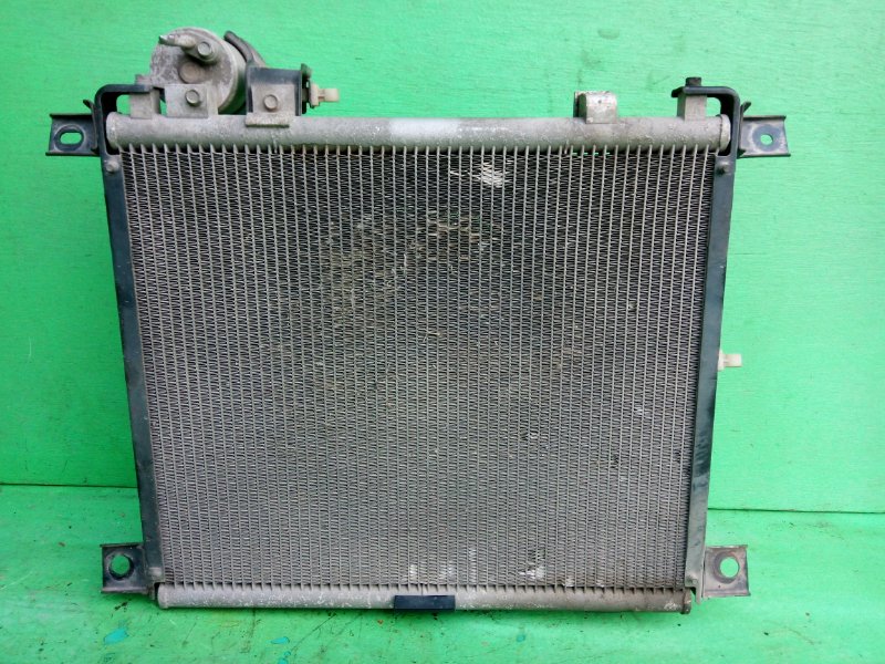 Радиатор кондиционера Mazda Bongo SKF2T (б/у)