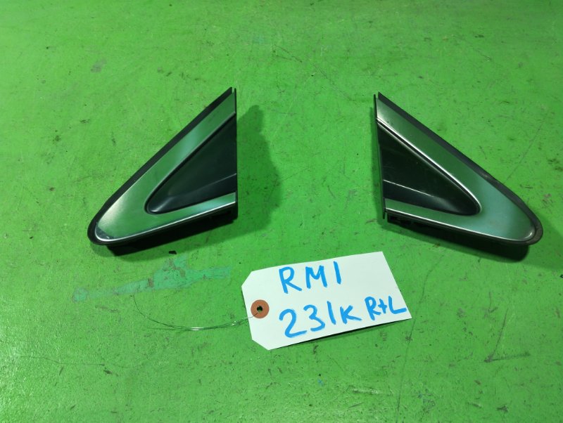 Уголок крыла Honda Crv RM1 (б/у)