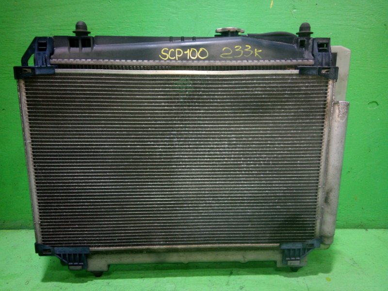 Радиатор основной Toyota Ractis SCP100 (б/у)