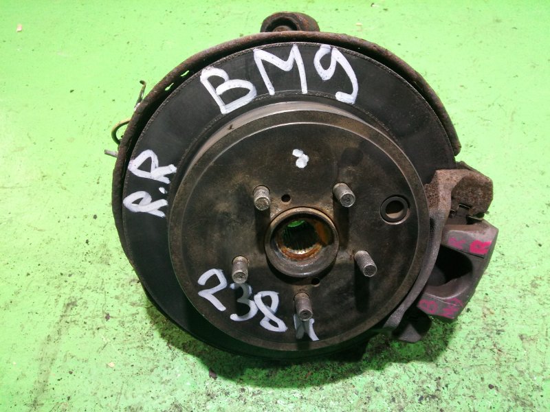 Ступица Subaru Legacy BM9 задняя правая (б/у)