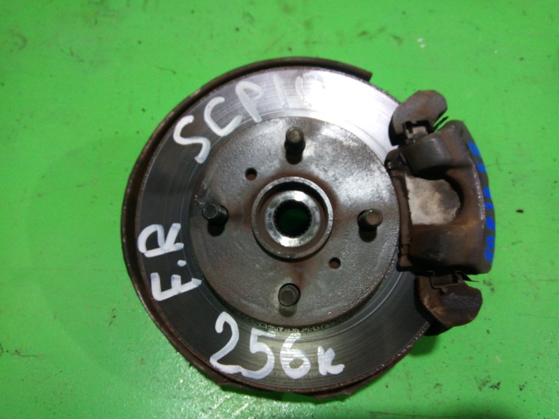 Ступица Toyota Vitz SCP10 передняя правая (б/у)
