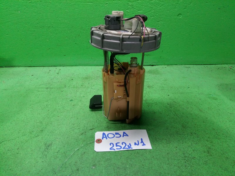 Бензонасос Mitsubishi Mirage A05A (б/у) #1