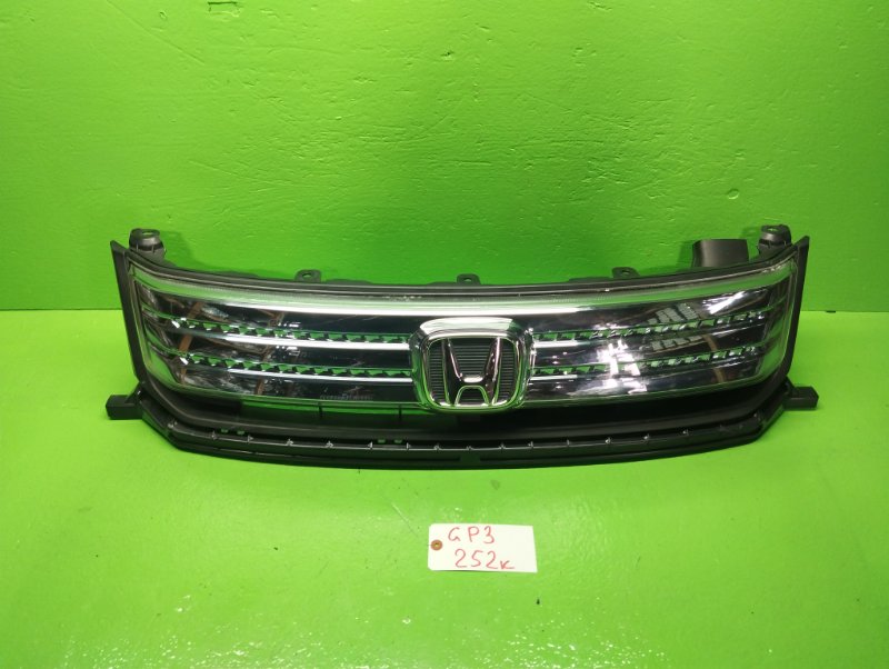 Решетка радиатора Honda Freed Spike GP3 (б/у)