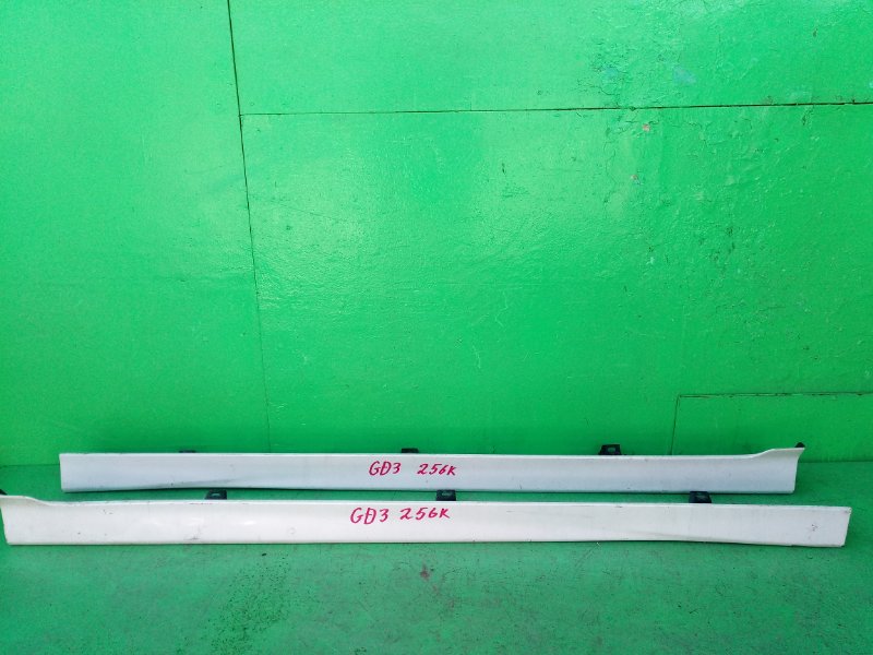 Обвес Honda Fit GD3 (б/у) Обвес Honda Fit GD3 (б/у)