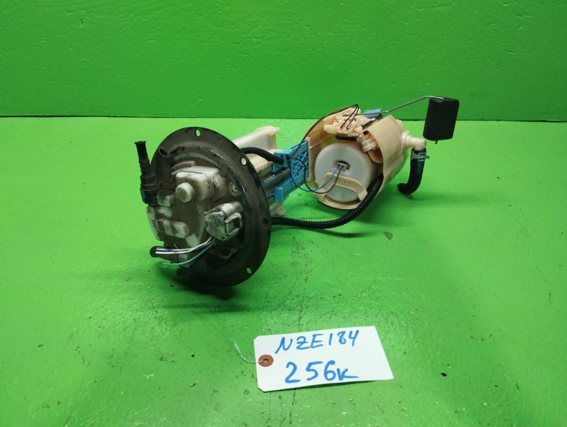 Бензонасос Toyota Auris NZE184 (б/у)