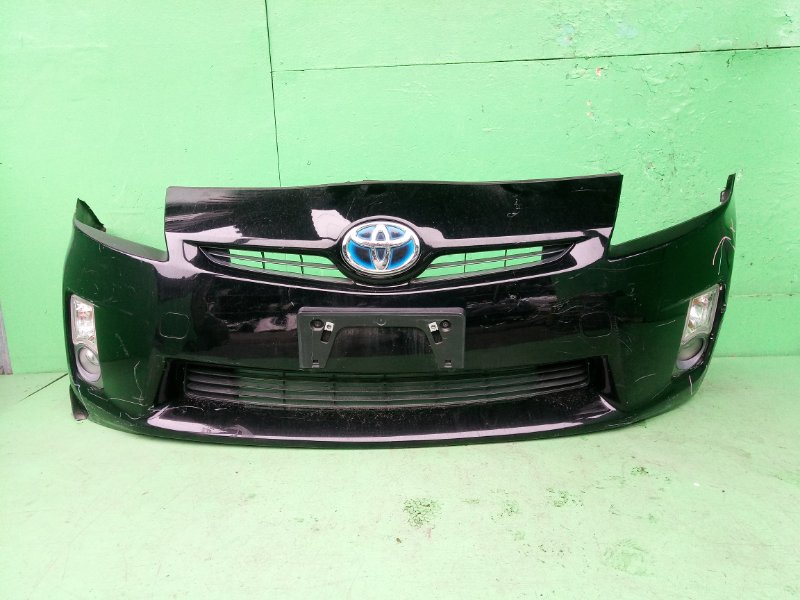 Бампер Toyota Prius ZVW30 передний (б/у)