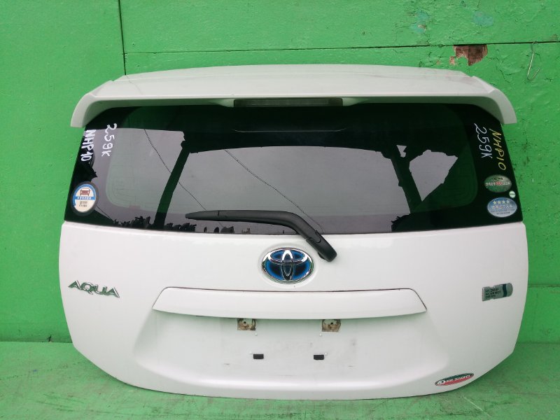 Дверь задняя Toyota Aqua NHP10 (б/у)