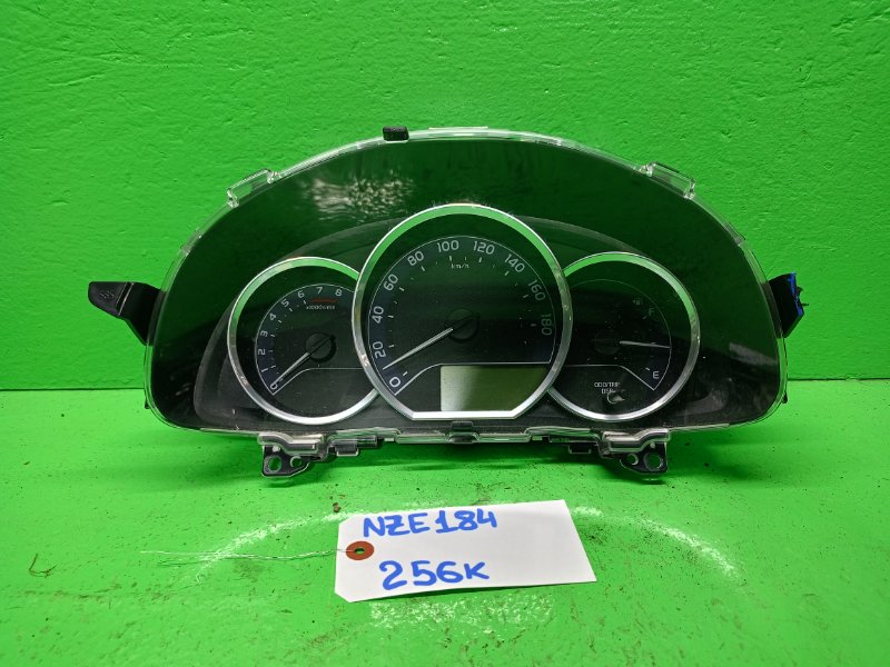 Спидометр Toyota Auris NZE184 (б/у)