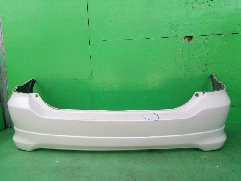 Бампер Toyota Wish ZNE10 задний (б/у)