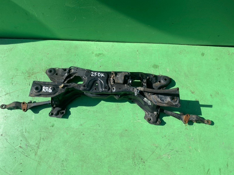 Балка под двс Honda Odyssey RA6 F23A передняя (б/у)