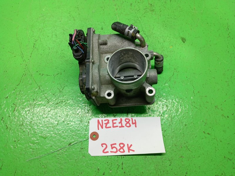 Дроссельная заслонка TOYOTA AURIS NZE184 (б/у)
