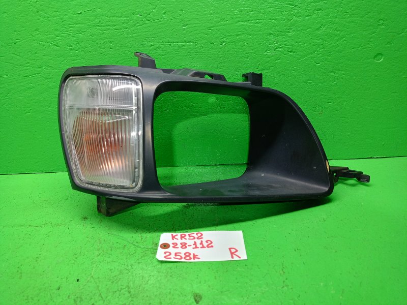 Габарит Toyota Noah KR52 правый (б/у)