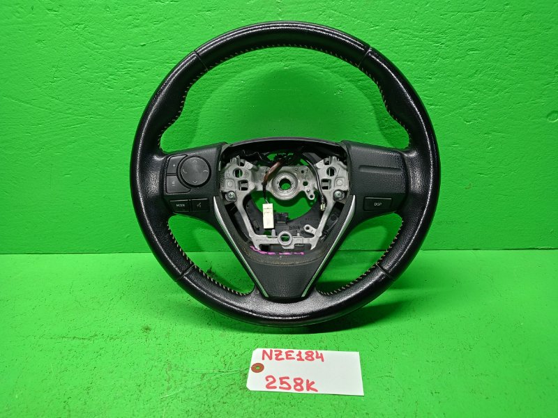 Руль TOYOTA AURIS NZE184 (б/у)