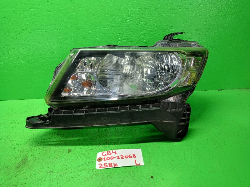 Фара HONDA FREED SPIKE GB4 левая (б/у)