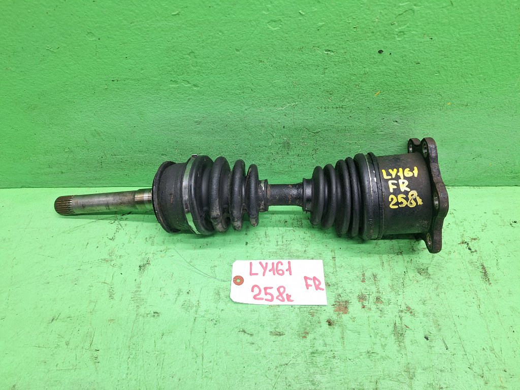 Привод Toyota Dyna LY161 передний правый (б/у)
