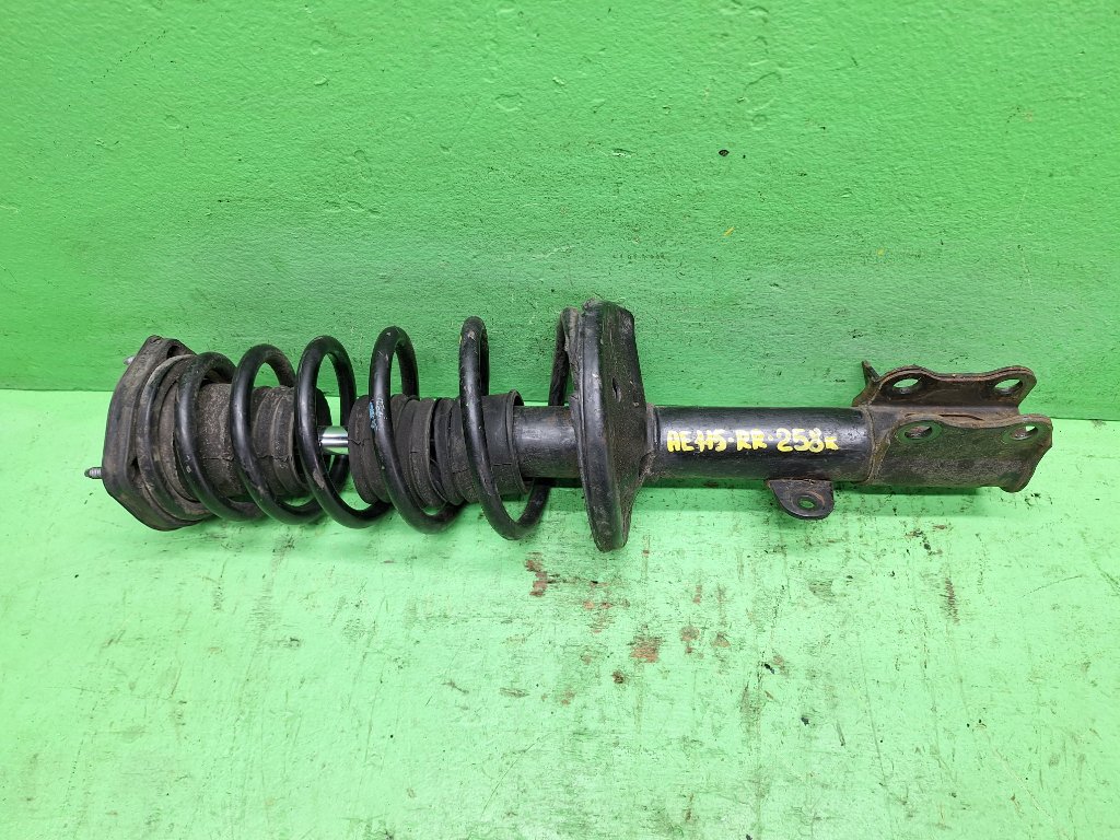 Стойка Toyota Spacio AE115 задняя правая (б/у)