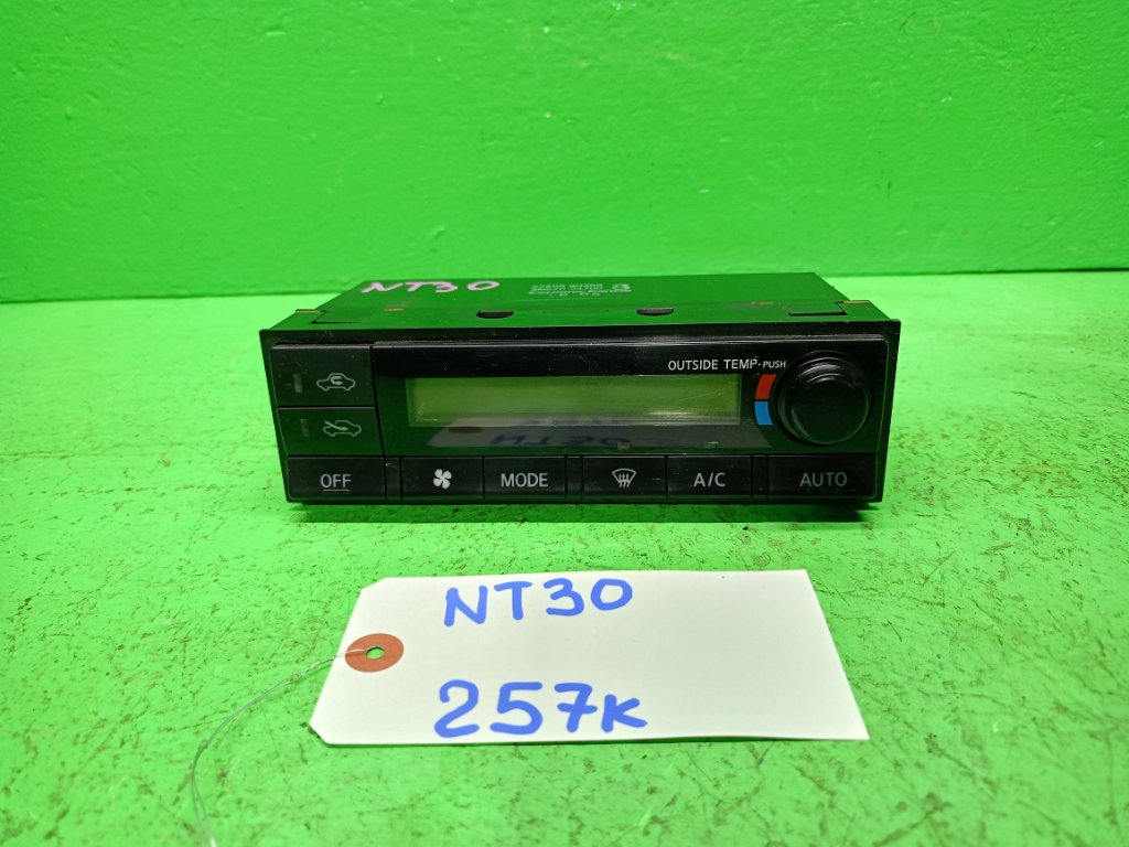Климат-контроль NISSAN XTRAIL NT30 (б/у)