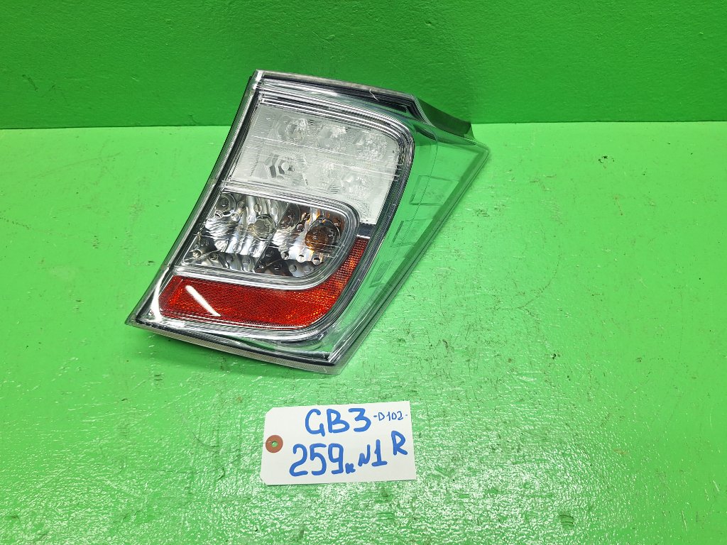 Стоп-сигнал HONDA FREED GB3 правый (б/у) #1