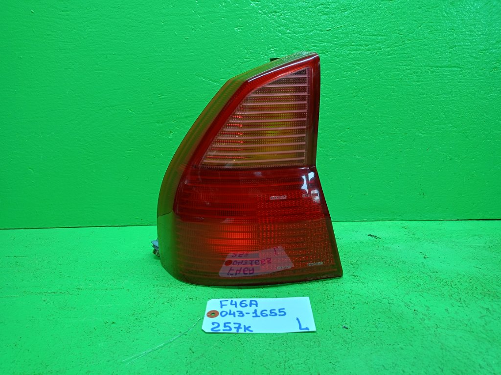 Стоп-сигнал MITSUBISHI DIAMANTE F46A левый (б/у)