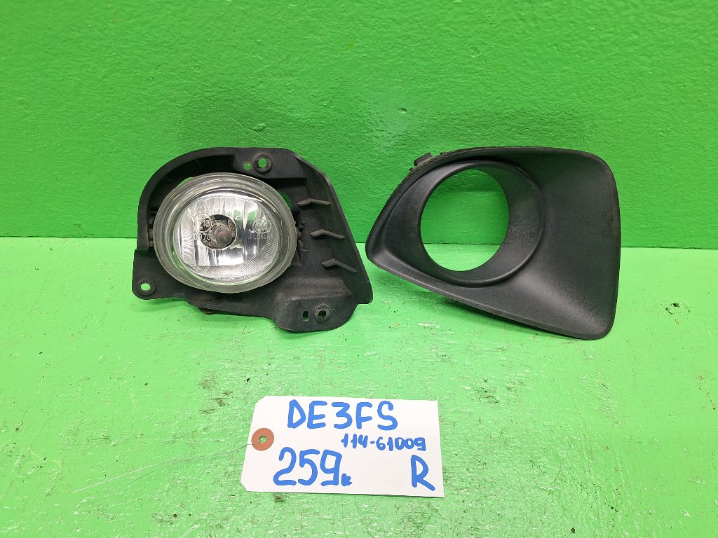 Туманка MAZDA DEMIO DE3FS правая (б/у)