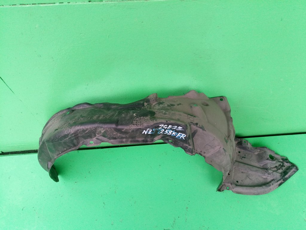 Подкрылок TOYOTA WISH ZGE25 передний правый (б/у) #-1