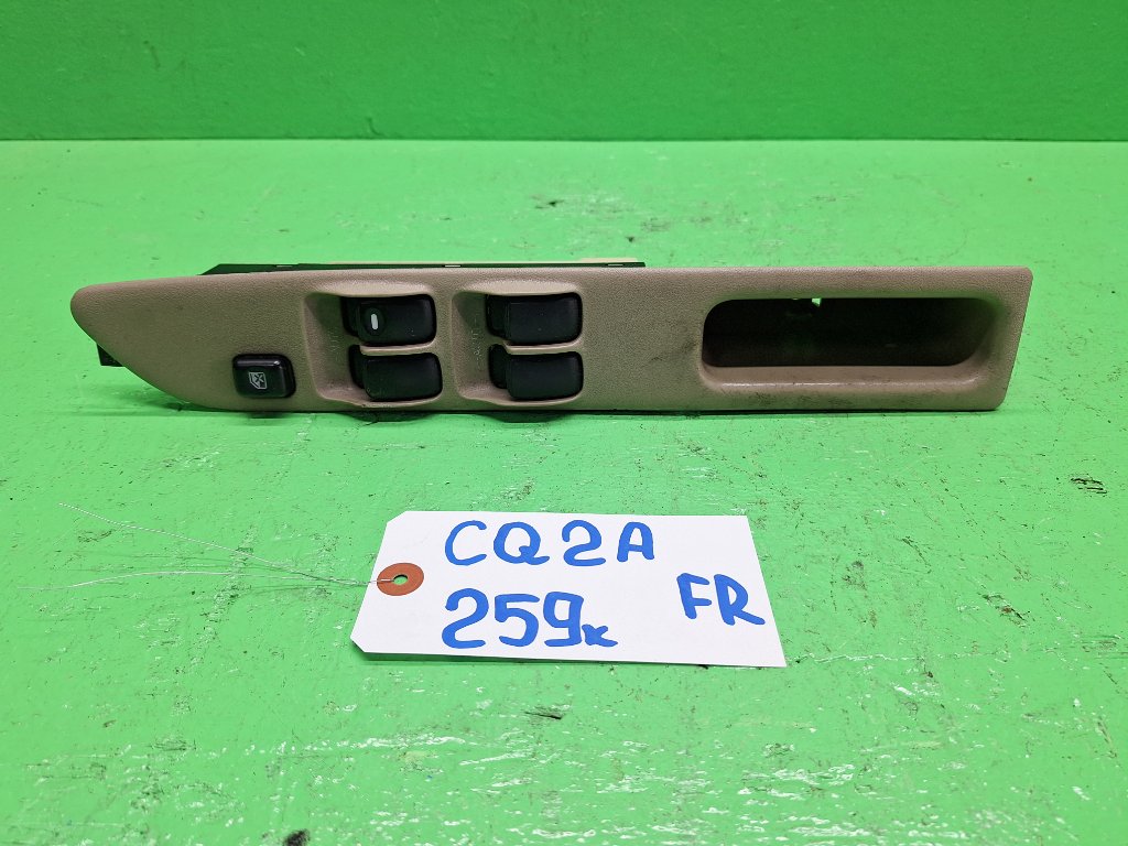 Блок упр. стеклоподьемниками MITSUBISHI DINGO CQ2A передний правый (б/у)