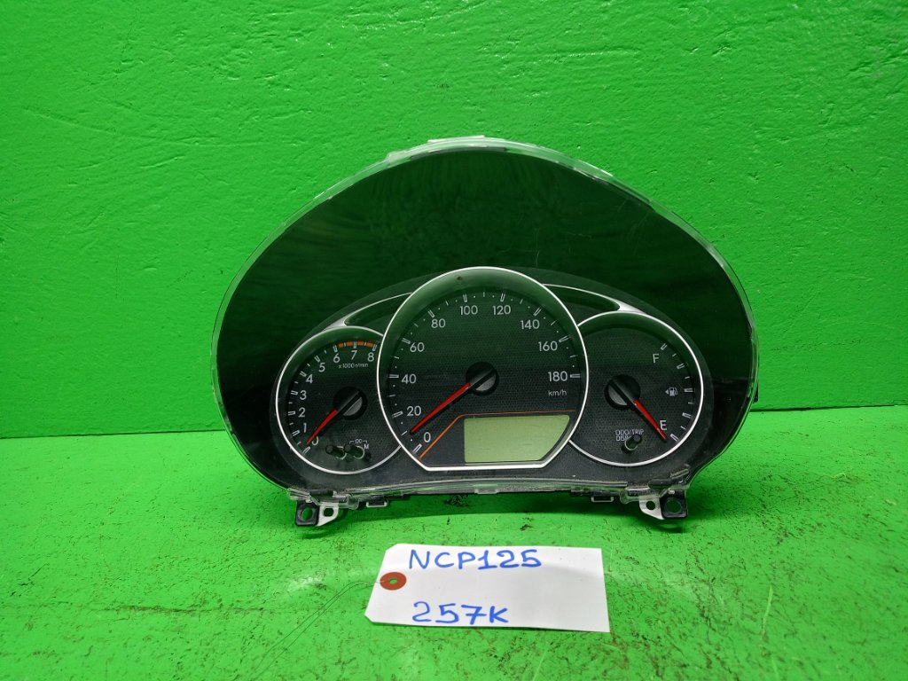 Спидометр TOYOTA RACTIS NCP125 (б/у)