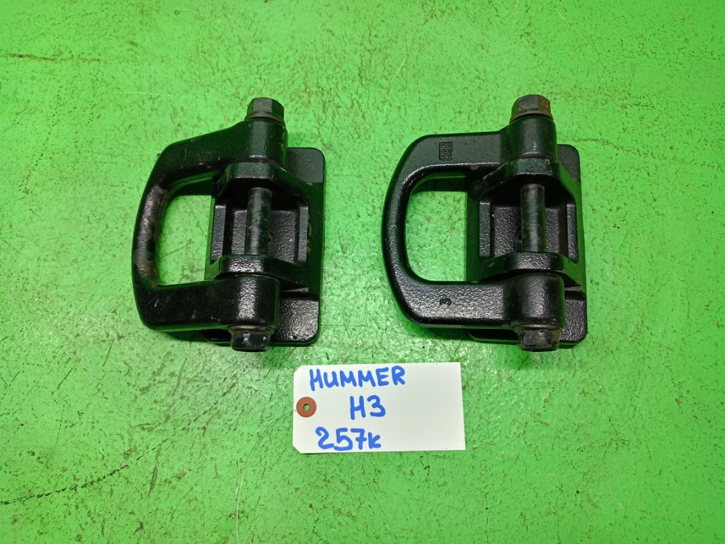 Крюк буксировочный HUMMER H3 (б/у)
