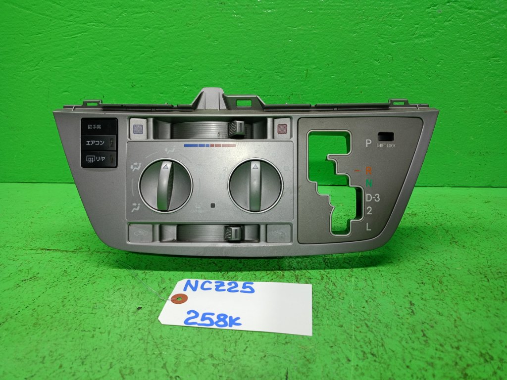 Климат-контроль TOYOTA RAUM NCZ25 (б/у)