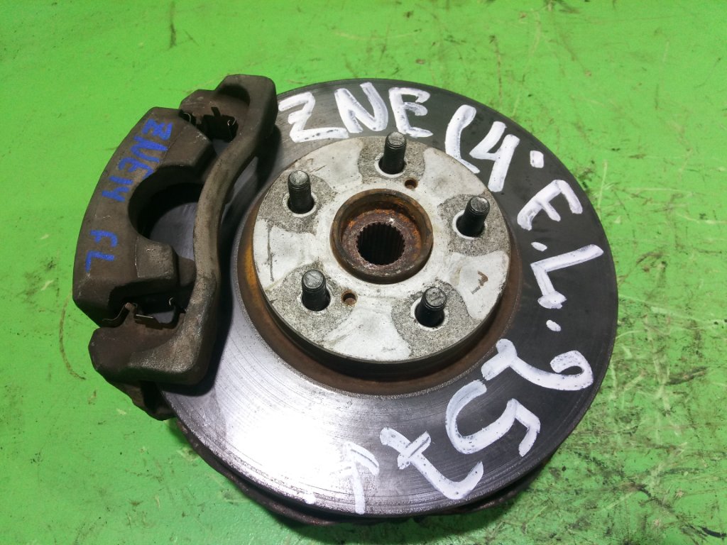 Ступица TOYOTA WISH ZNE14 передняя левая (б/у)