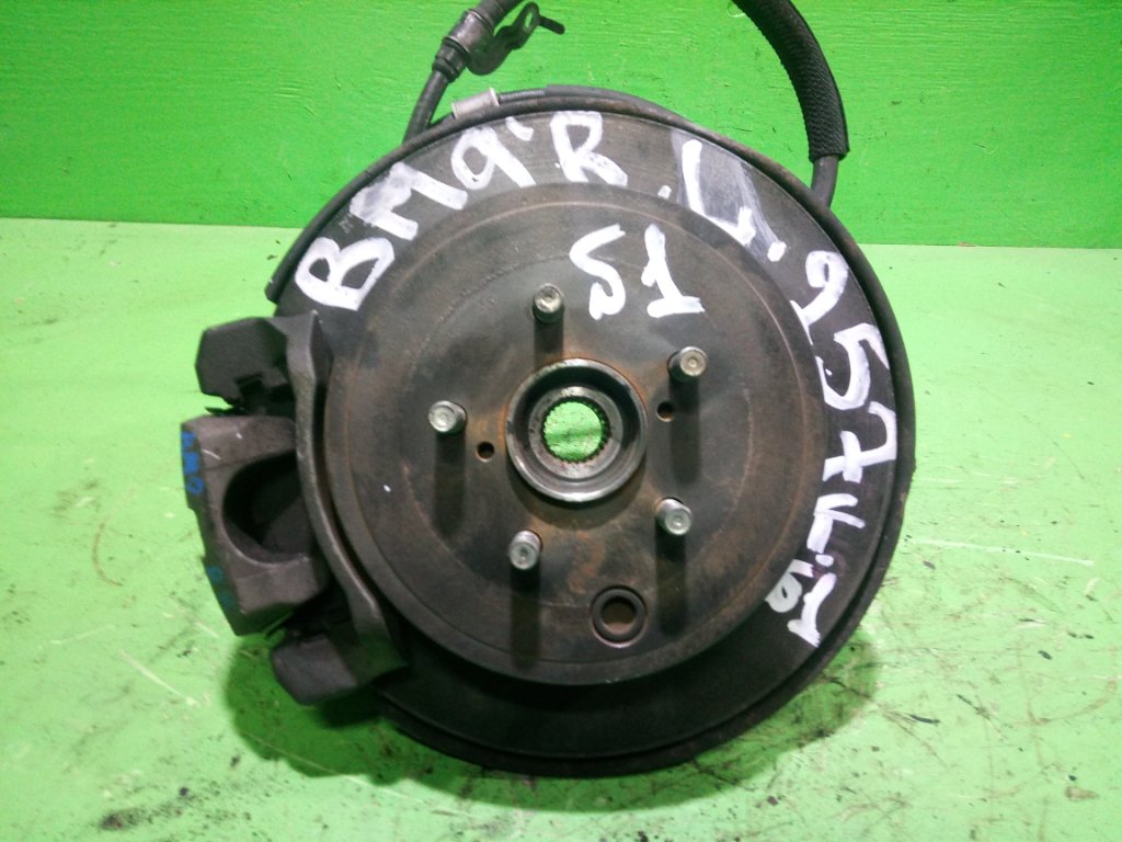 Ступица SUBARU LEGACY BM9 задняя левая (б/у)