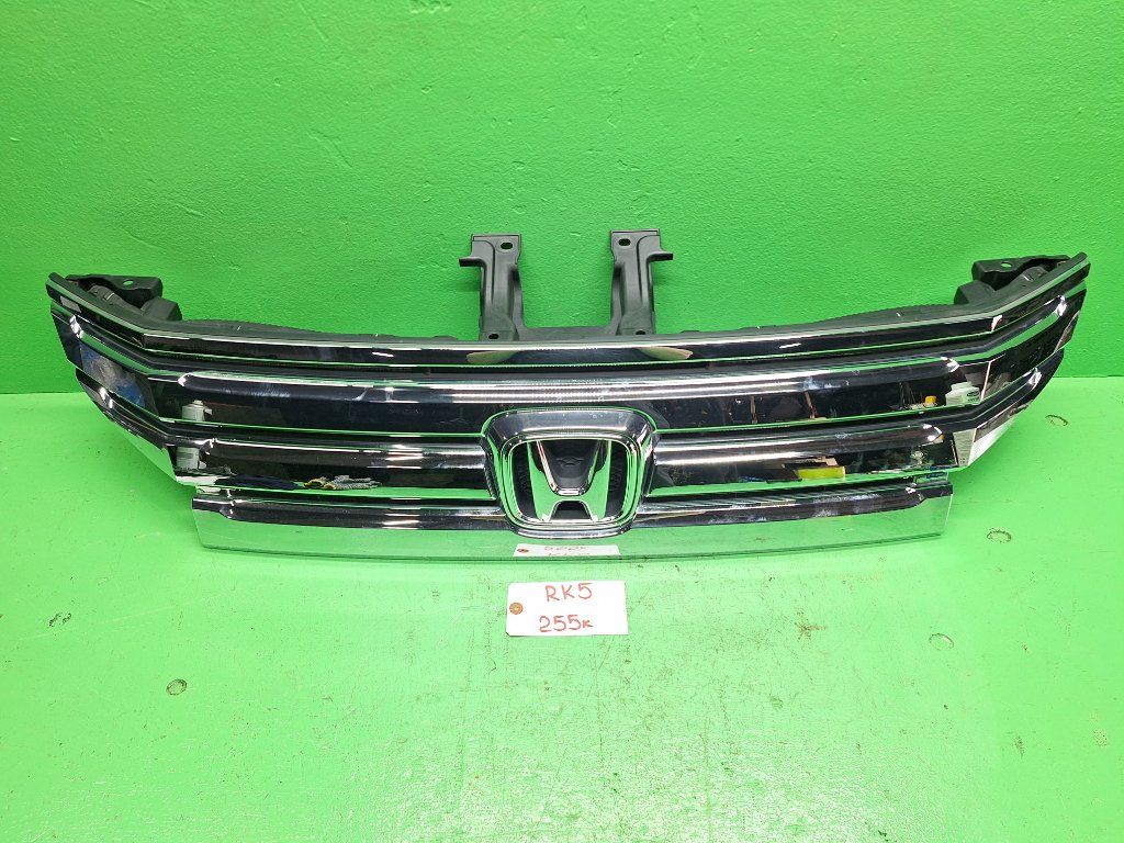 Решетка радиатора HONDA STEP WAGON RK5 (б/у)