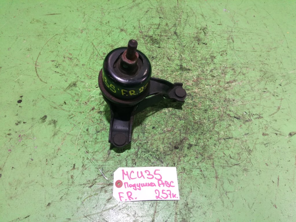 Подушка двигателя TOYOTA HARRIER MCU35 передняя правая (б/у)