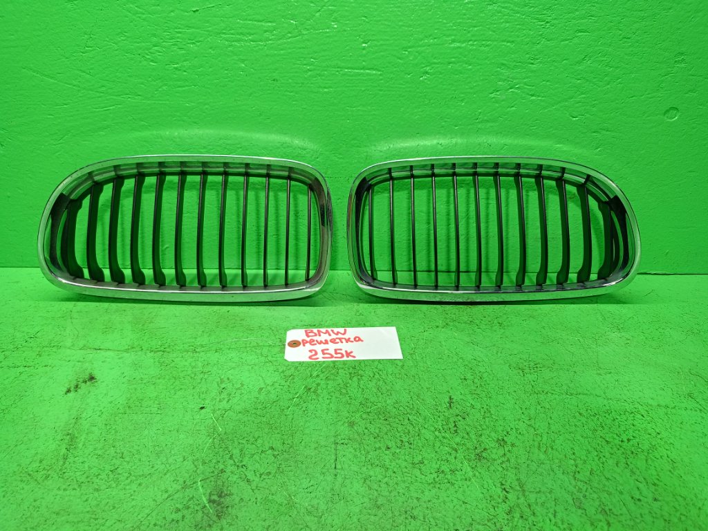 Решетка радиатора BMW 3-SERIES E90 (б/у)