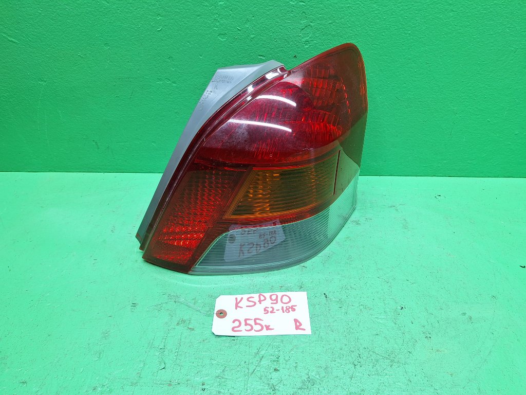 Стоп-сигнал TOYOTA VITZ KSP90 правый (б/у)