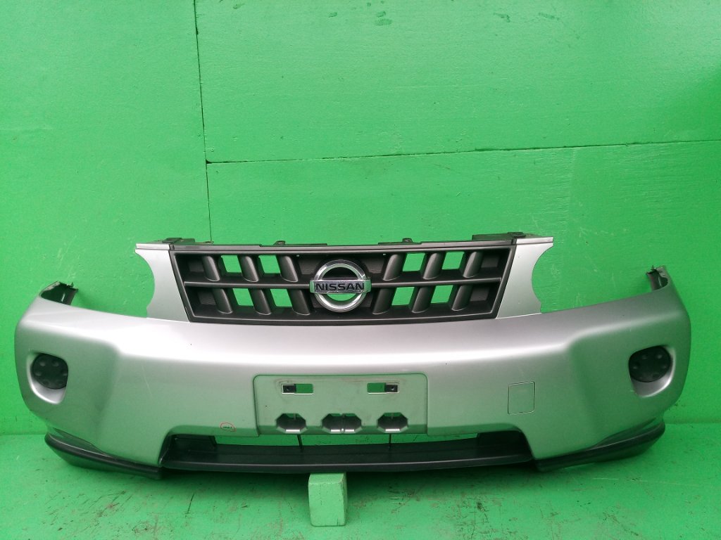 Бампер NISSAN XTRAIL NT31 передний (б/у)