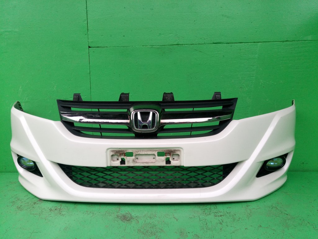Бампер HONDA STREAM RN6 передний (б/у)